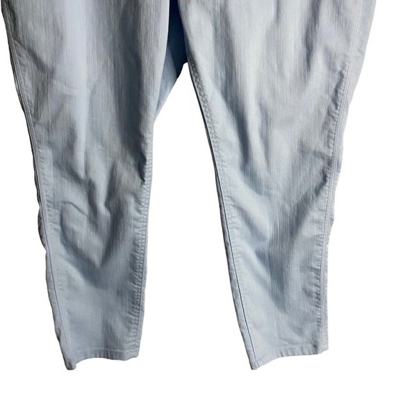 Northern Reflections Women's Light Blue High Waisted Jeans - Picture 3 of 8